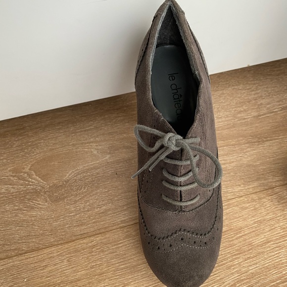 Heels with Lace - Picture 5 of 7